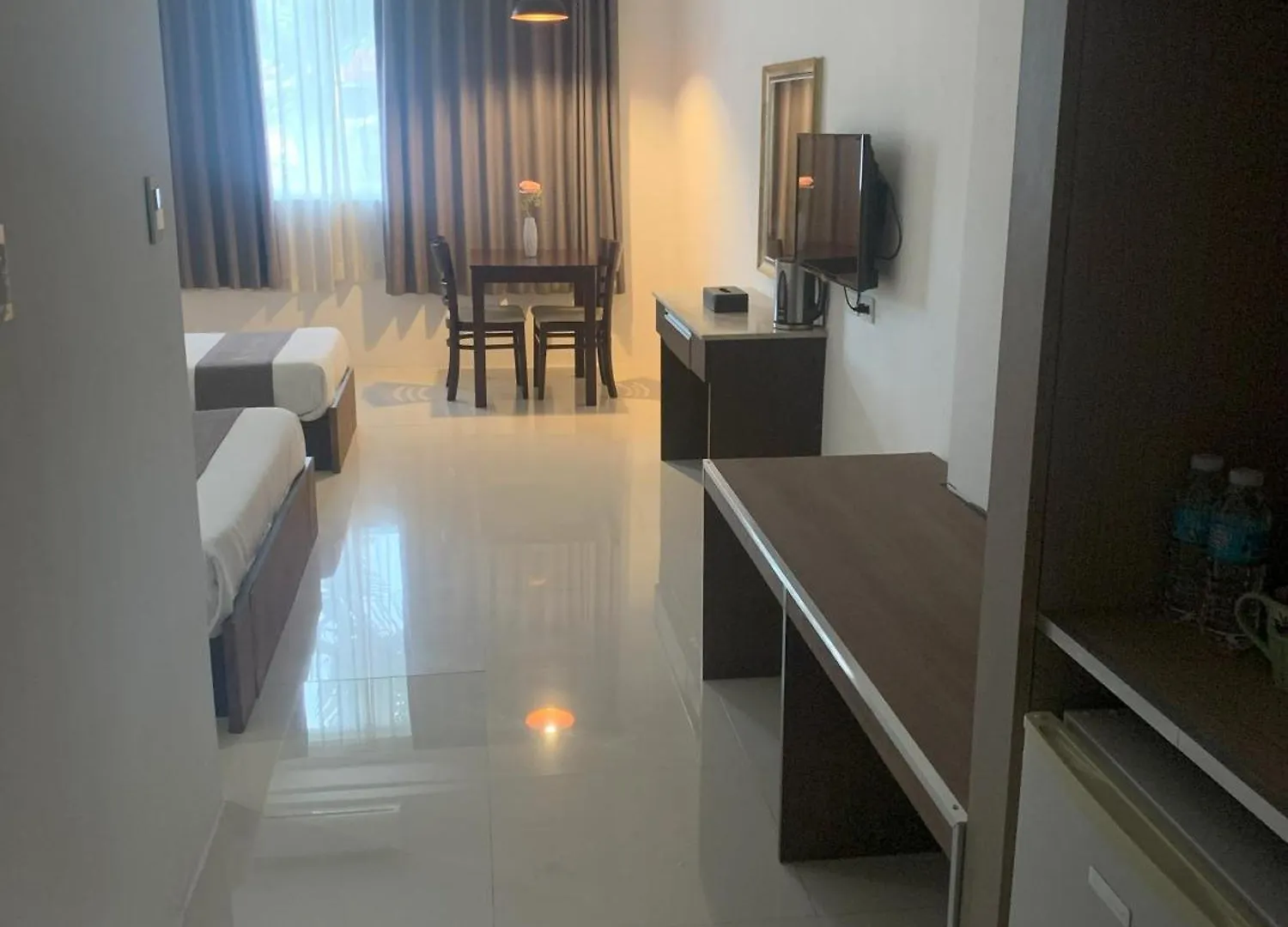 Vera Hotel Angeles 0*,