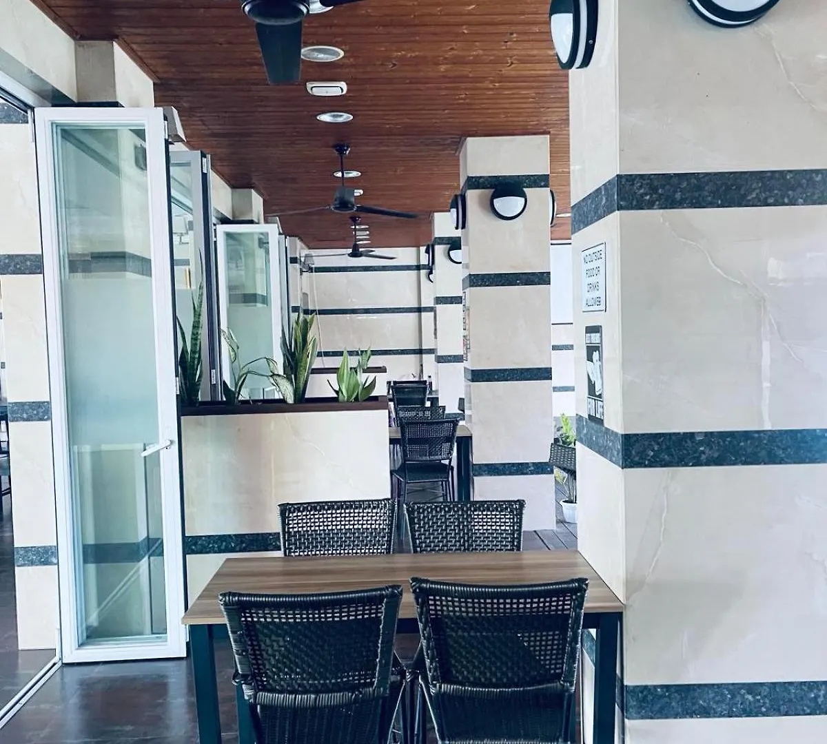 Vera Hotel Angeles